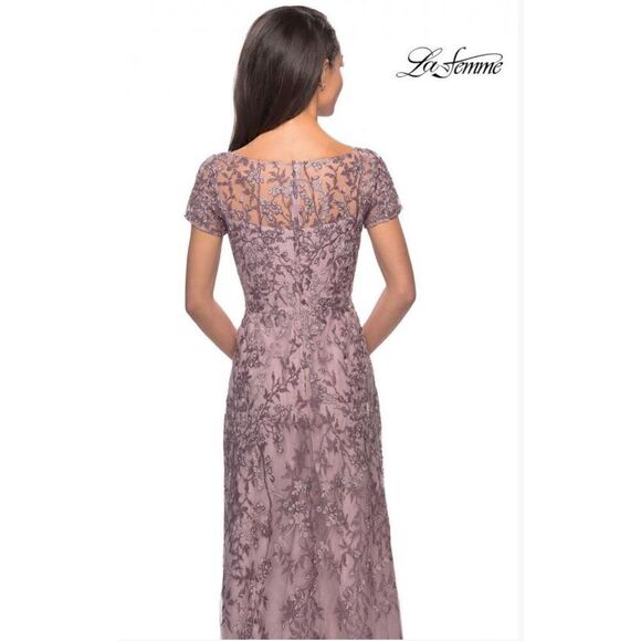 La Femme - 27956 Beaded Bateau Mother of the Bride Sheath Dress in Dusty Lilac S - Picture 4 of 9